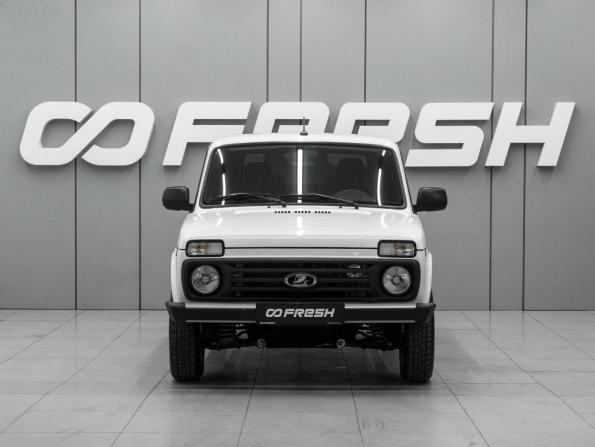 Lada (ВАЗ) Niva Legend с пробегом 2026 года, цена 1 290 000 рублей, 1303 км, внедорожник, Автокод Объявления