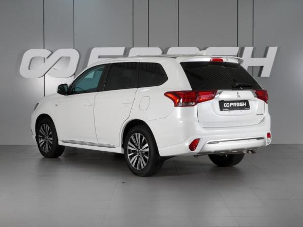 Mitsubishi Outlander III Рестайлинг 3 с пробегом 2022 года, цена 2 659 000 рублей, 10864 км, внедорожник, Автокод Объявления