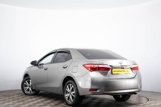 Toyota Corolla XI (E160 E170 E180) с пробегом 2013 года, цена 1 329 000 рублей, 148000 км, седан, Автокод Объявления