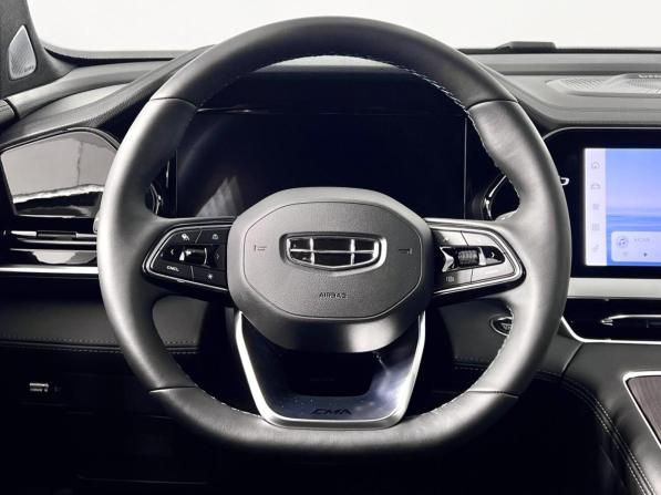 Geely Monjaro I с пробегом 2025 года, цена 4 232 900 рублей, 1849 км, внедорожник, Автокод Объявления