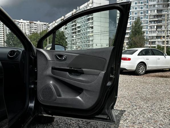 Renault Kaptur I с пробегом 2017 года, цена 1 249 000 рублей, 227169 км, внедорожник, Автокод Объявления