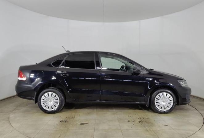 Volkswagen Polo V Рестайлинг с пробегом 2019 года, цена 1 390 000 рублей, 99500 км, седан, Автокод Объявления