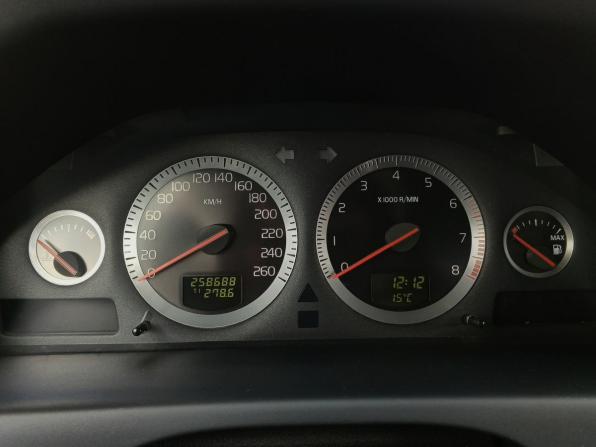 Volvo S60 I Рестайлинг с пробегом 2006 года, цена 699 000 рублей, 258683 км, седан, Автокод Объявления
