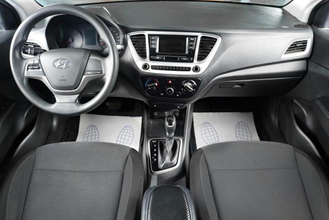 Hyundai Solaris II с пробегом 2019 года, цена 1 299 000 рублей, 138000 км, седан, Автокод Объявления