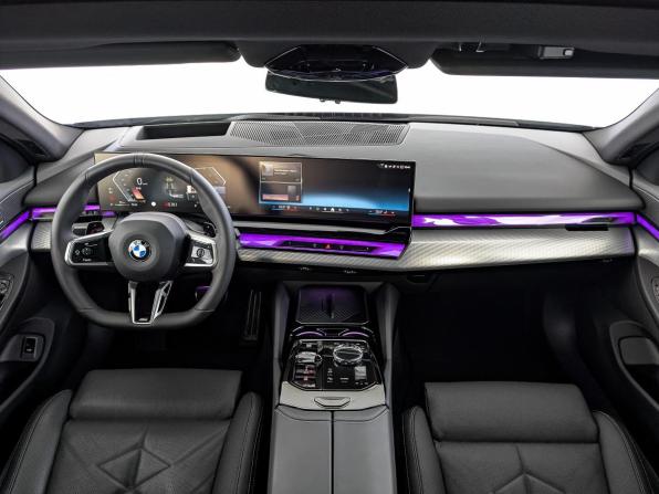 BMW 5 серии VIII (G60/G61/G68) с пробегом 2025 года, цена 8 255 000 рублей, 8686 км, седан, Автокод Объявления