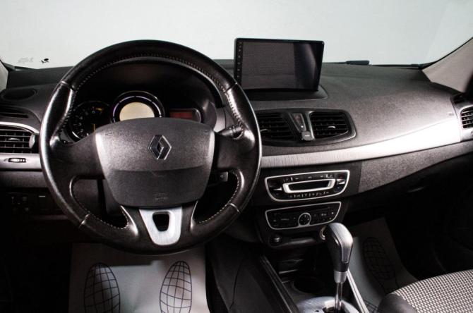 Renault Fluence I с пробегом 2012 года, цена 649 000 рублей, 145000 км, седан, Автокод Объявления