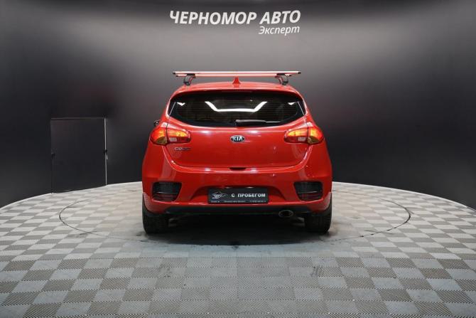 Kia Ceed II Рестайлинг с пробегом 2018 года, цена 1 444 000 рублей, 182923 км, хэтчбек, Автокод Объявления