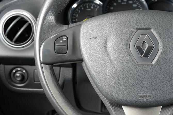 Renault Sandero II с пробегом 2018 года, цена 999 000 рублей, 56000 км, хэтчбек, Автокод Объявления