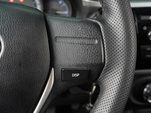 Toyota Corolla XI (E160 E170 E180) с пробегом 2013 года, цена 1 349 000 рублей, 97336 км, седан, Автокод Объявления