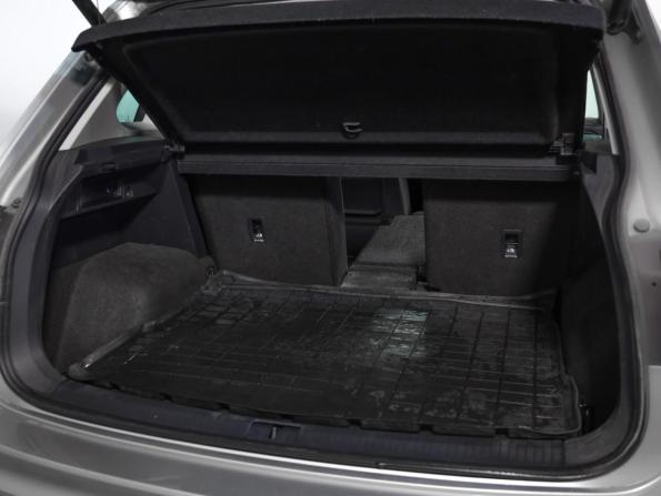 Volkswagen Tiguan II с пробегом 2019 года, цена 2 229 000 рублей, 141820 км, внедорожник, Автокод Объявления