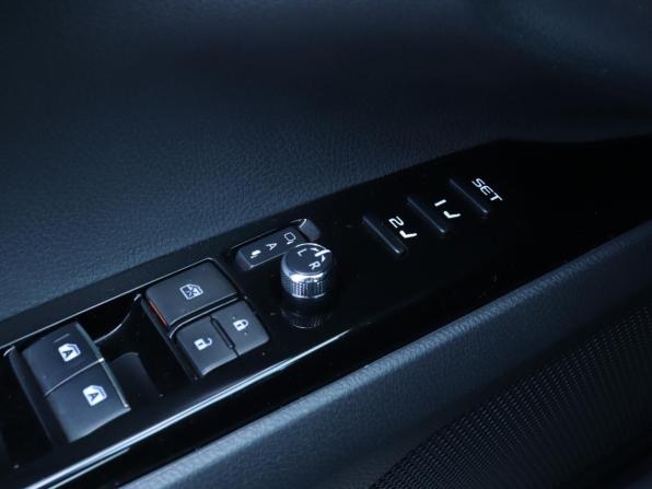 Toyota Camry VIII (XV70) с пробегом 2018 года, цена 2 710 000 рублей, 160263 км, седан, Автокод Объявления