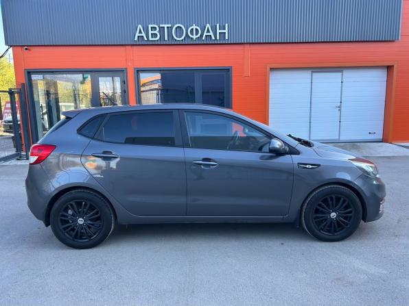 Kia Rio III Рестайлинг с пробегом 2016 года, цена 990 000 рублей, 119000 км, хэтчбек, Автокод Объявления