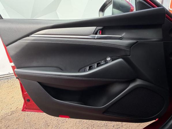 Mazda 6 III (GJ) Рестайлинг 2 с пробегом 2021 года, цена 2 310 000 рублей, 64056 км, седан, Автокод Объявления