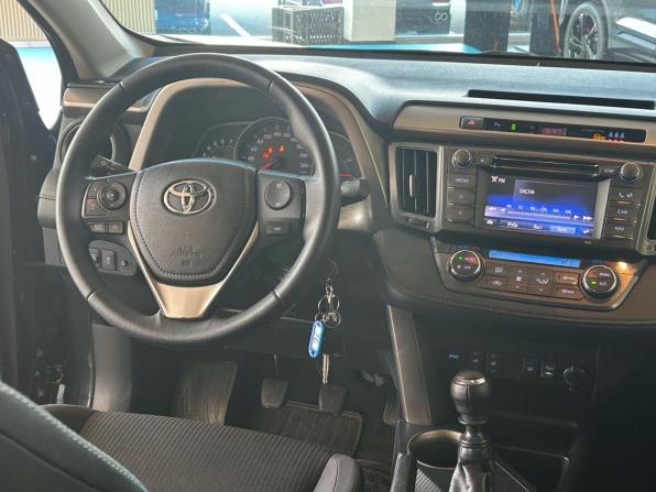 Toyota RAV4 IV (XA40) с пробегом 2014 года, цена 2 099 000 рублей, 178217 км, внедорожник, Автокод Объявления