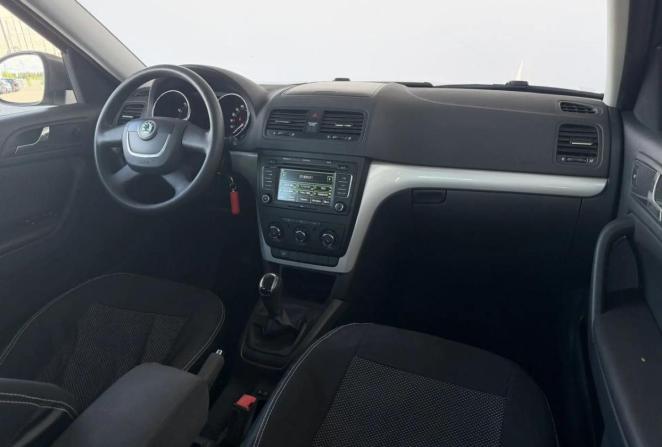Skoda Yeti I с пробегом 2012 года, цена 695 000 рублей, 96401 км, внедорожник, Автокод Объявления