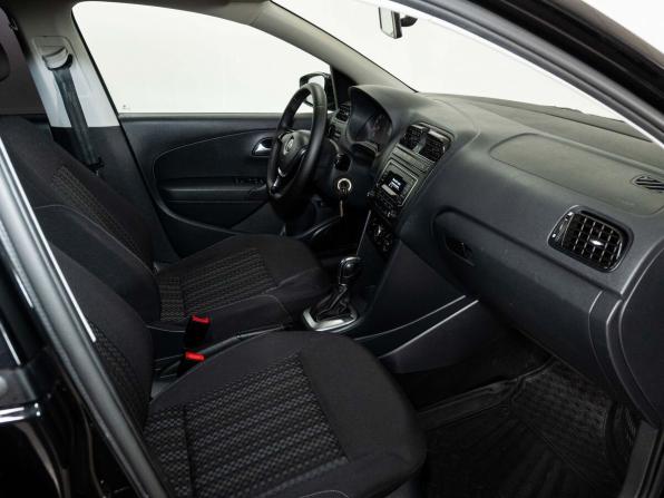 Volkswagen Polo V Рестайлинг с пробегом 2017 года, цена 988 000 рублей, 188000 км, седан, Автокод Объявления