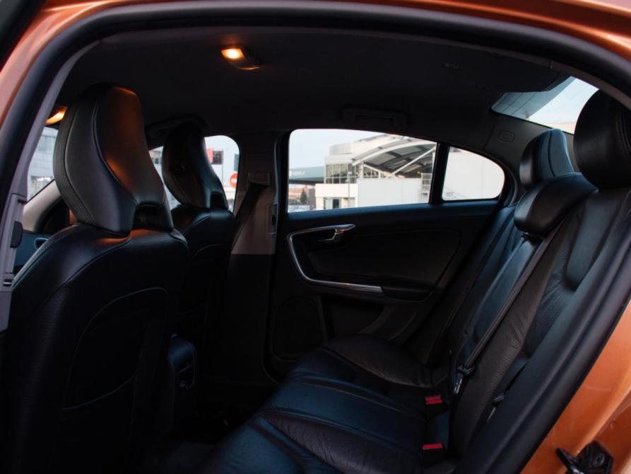 Volvo S60 II Москва  - изображение 10