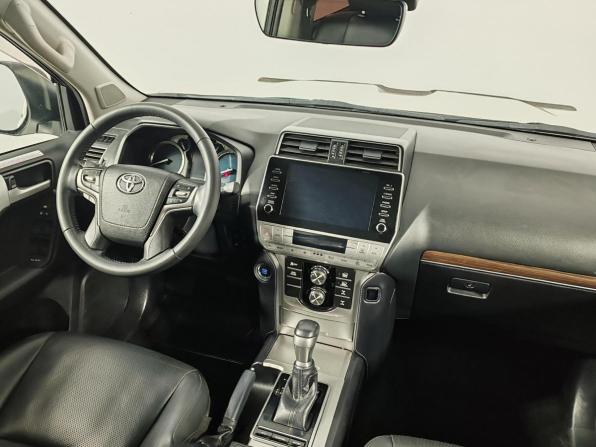 Toyota Land Cruiser Prado 150 Series Рестайлинг 3 с пробегом 2021 года, цена 5 449 000 рублей, 167372 км, внедорожник, Автокод Объявления