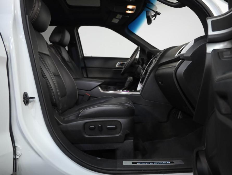 Ford Explorer V Санкт-Петербург  - изображение 26