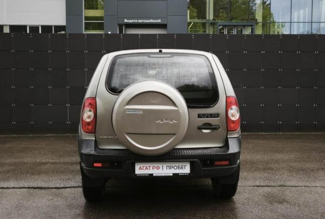 Chevrolet Niva I Рестайлинг с пробегом 2015 года, цена 690 000 рублей, 98622 км, внедорожник, Автокод Объявления