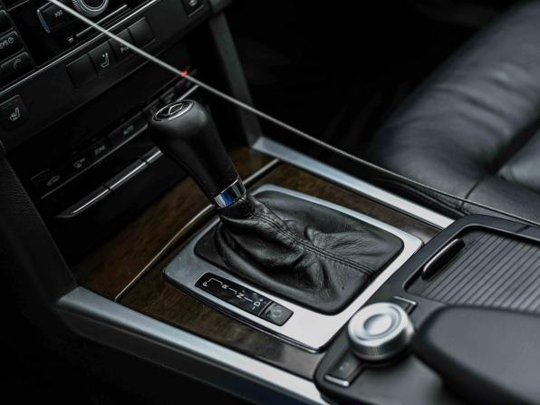 Mercedes-Benz E-Класс IV (W212 S212 C207) с пробегом 2010 года, цена 988 000 рублей, 360126 км, седан, Автокод Объявления