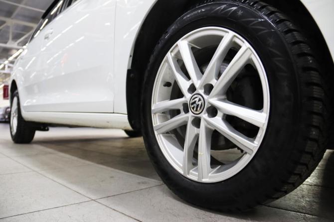 Skoda Rapid I с пробегом 2017 года, цена 965 650 рублей, 145532 км, лифтбек, Автокод Объявления