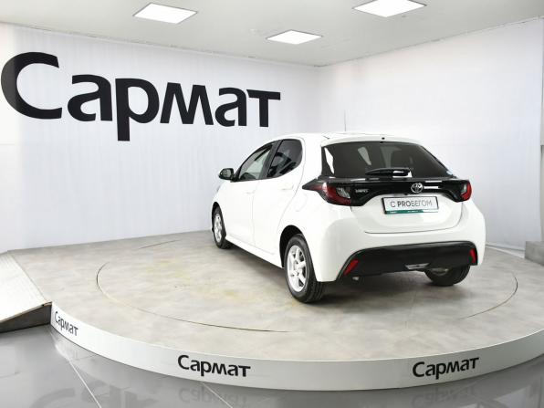 Toyota Yaris IV с пробегом 2020 года, цена 1 145 000 рублей, 115009 км, хэтчбек, Автокод Объявления