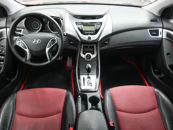 Hyundai Elantra V (MD) с пробегом 2011 года, цена 1 059 900 рублей, 193000 км, седан, Автокод Объявления