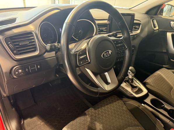 Kia Ceed III с пробегом 2018 года, цена 1 569 000 рублей, 75000 км, хэтчбек, Автокод Объявления