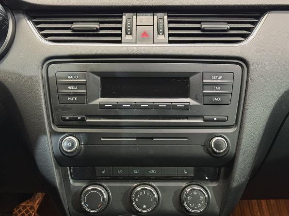 Skoda Octavia III (A7) с пробегом 2013 года, цена 985 000 рублей, 251606 км, лифтбек, Автокод Объявления