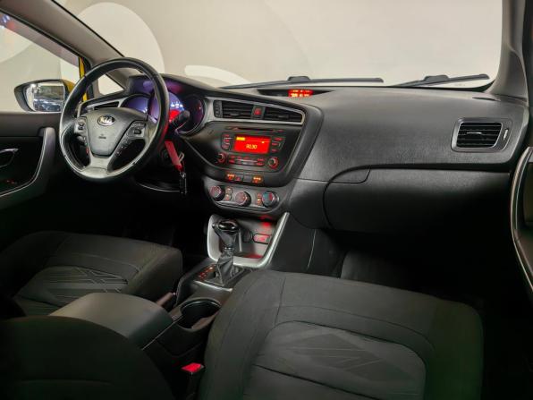 Kia Ceed II Рестайлинг с пробегом 2016 года, цена 999 000 рублей, 194496 км, хэтчбек, Автокод Объявления