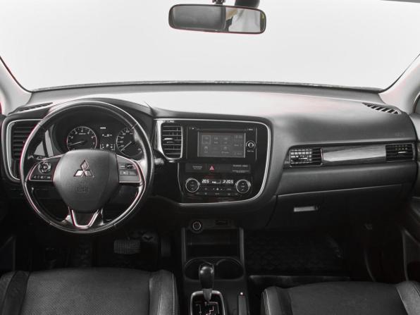 Mitsubishi Outlander III Рестайлинг 2 с пробегом 2015 года, цена 1 780 000 рублей, 193704 км, внедорожник, Автокод Объявления