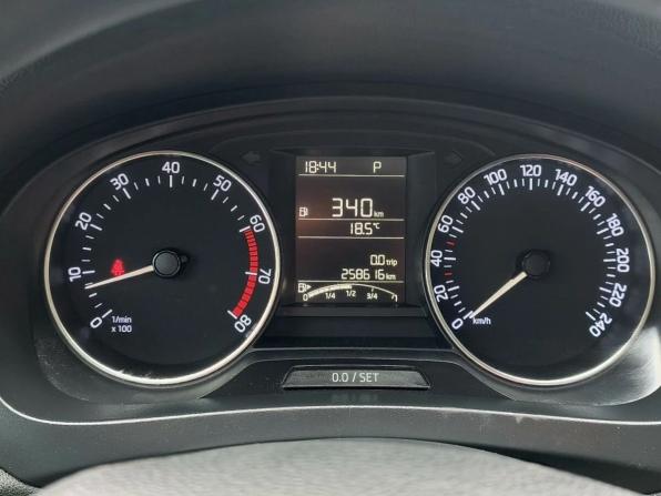 Skoda Rapid I с пробегом 2016 года, цена 835 000 рублей, 258616 км, лифтбек, Автокод Объявления