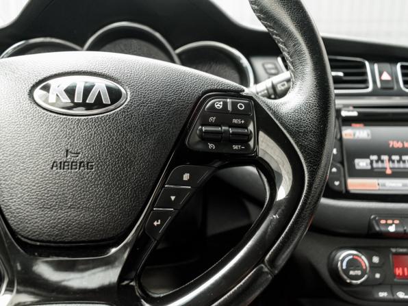 Kia Ceed II с пробегом 2013 года, цена 1 590 000 рублей, 58591 км, хэтчбек, Автокод Объявления