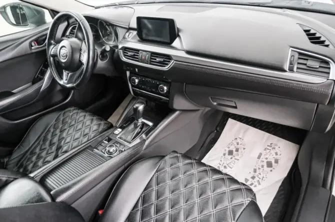 Mazda 6 III (GJ) Рестайлинг с пробегом 2015 года, цена 1 709 000 рублей, 194000 км, седан, Автокод Объявления