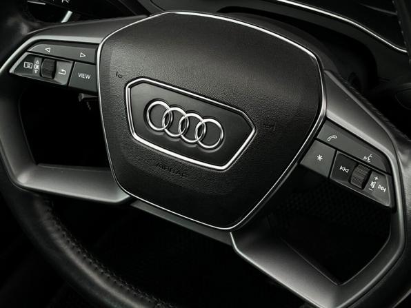 Audi A6 V (C8) с пробегом 2019 года, цена 3 248 400 рублей, 151481 км, универсал, Автокод Объявления
