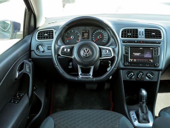 Volkswagen Polo V Рестайлинг с пробегом 2020 года, цена 1 299 000 рублей, 149947 км, седан, Автокод Объявления
