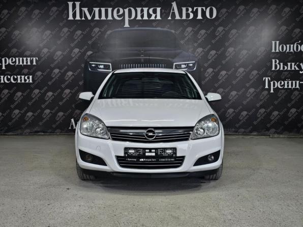 Opel Astra H Рестайлинг с пробегом 2009 года, цена 700 000 рублей, 124013 км, хэтчбек, Автокод Объявления