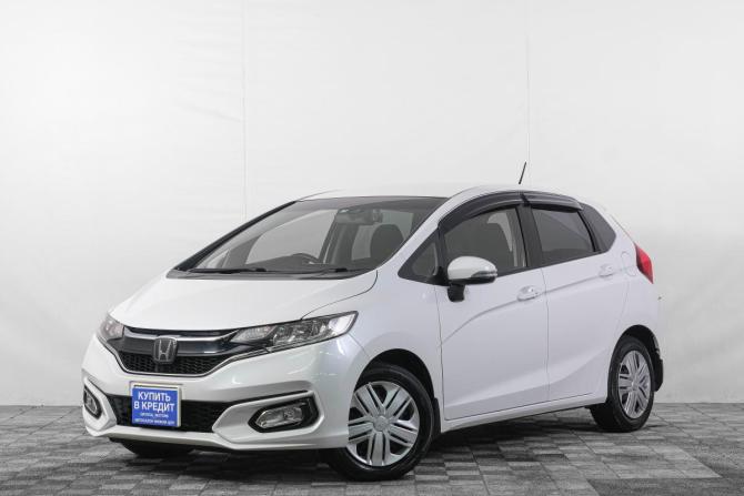Honda Fit III Рестайлинг с пробегом 2019 года, цена 1 399 000 рублей, 45000 км, хэтчбек, Автокод Объявления