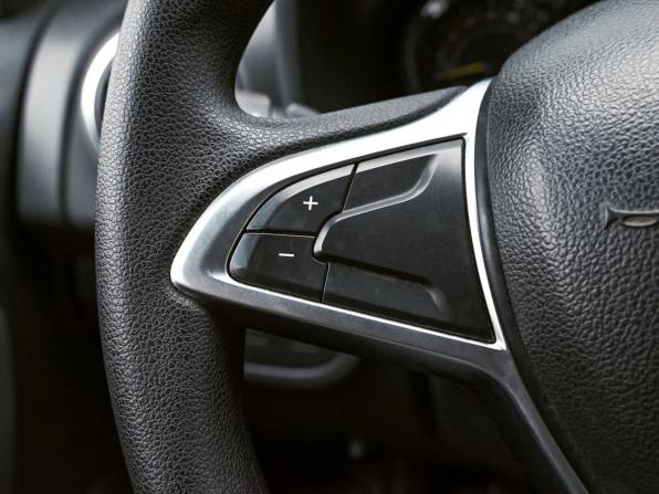 Renault Sandero II Рестайлинг с пробегом 2019 года, цена 1 149 000 рублей, 130360 км, хэтчбек, Автокод Объявления