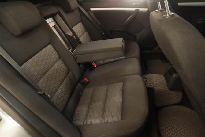 Skoda Octavia II (A5) Рестайлинг с пробегом 2011 года, цена 899 000 рублей, 310000 км, универсал, Автокод Объявления