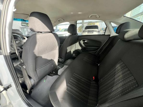 Volkswagen Polo V Рестайлинг с пробегом 2016 года, цена 495 000 рублей, 420411 км, седан, Автокод Объявления