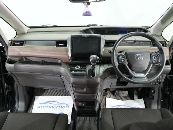 Honda Freed II Рестайлинг с пробегом 2019 года, цена 1 730 000 рублей, 62105 км, компактвэн, Автокод Объявления