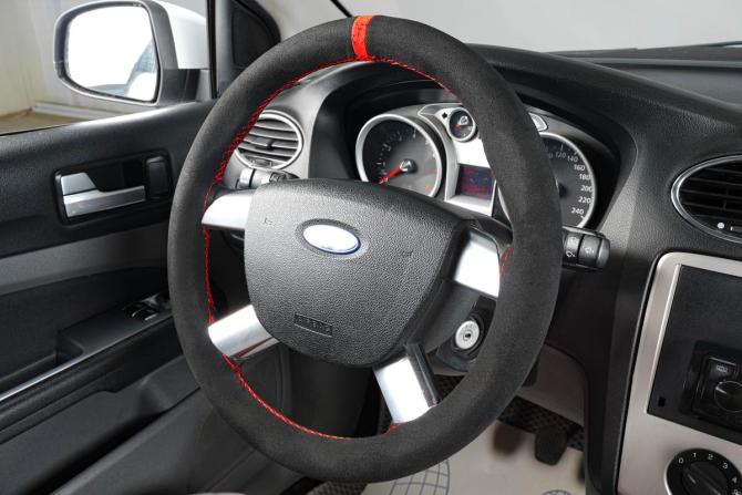 Ford Focus II Рестайлинг с пробегом 2011 года, цена 509 000 рублей, 388263 км, седан, Автокод Объявления