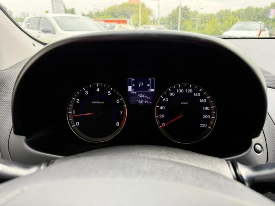 Hyundai Solaris I Рестайлинг Набережные Челны  - изображение 9