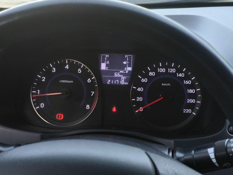 Hyundai Solaris I Рестайлинг Санкт-Петербург  - изображение 16