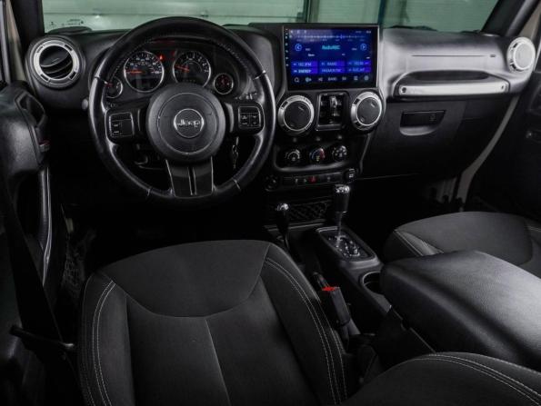 Jeep Wrangler III (JK) с пробегом 2018 года, цена 3 899 000 рублей, 99436 км, внедорожник, Автокод Объявления
