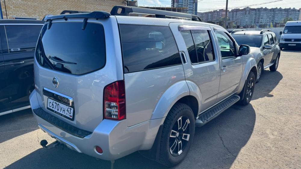 Nissan Pathfinder III Рестайлинг Киров  - изображение 2