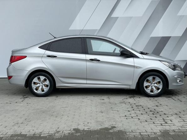 Hyundai Solaris I с пробегом 2014 года, цена 818 000 рублей, 106189 км, седан, Автокод Объявления