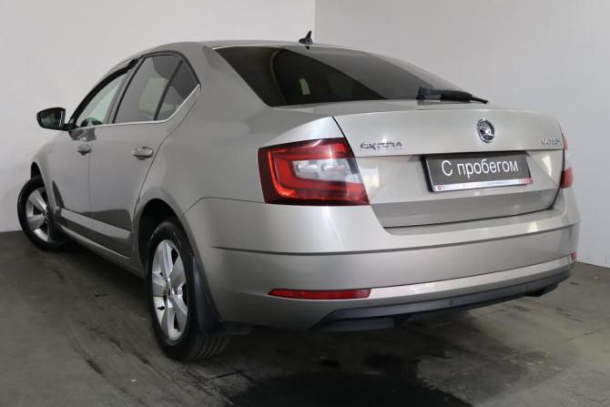 Skoda Octavia III (A7) Рестайлинг с пробегом 2020 года, цена 1 749 000 рублей, 136000 км, лифтбек, Автокод Объявления